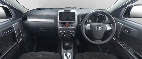 Toyota-rush-dashboard